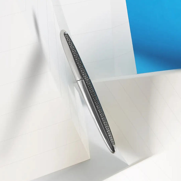 Load image into Gallery viewer, Royal Selangor Broad Nib Fountain Pen - Zurich