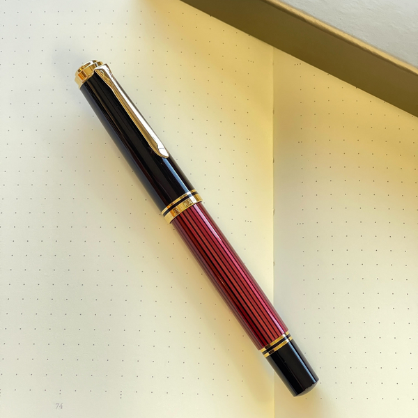 将图片加载到图库查看器,Pelikan Souveran M600 Fountain Pen - Black & Red with Gold Trim (14K Gold)