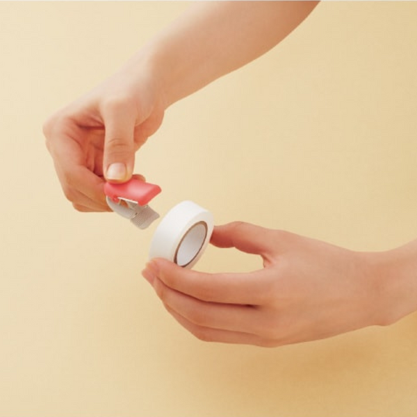 Load image into Gallery viewer, (DC) Kokuyo Me Clip-Type Tape Cutter (10-15mm) - Grayish Black