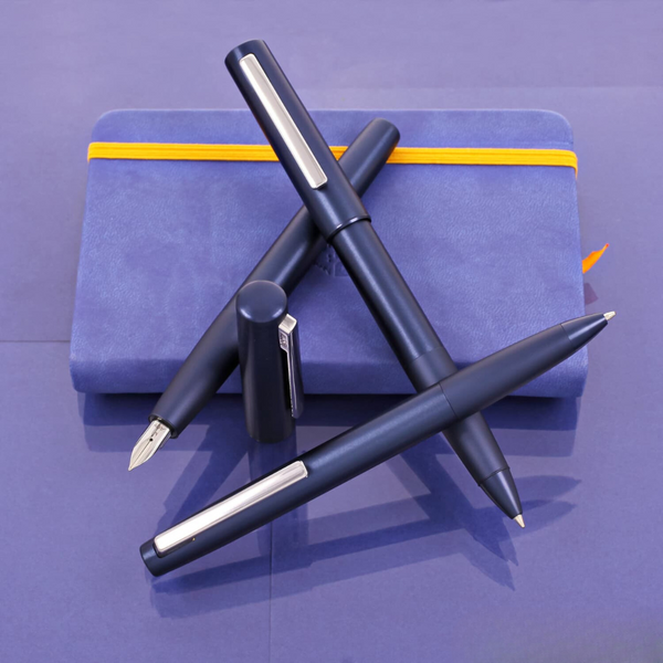 将图片加载到图库查看器,Lamy Aion Fountain Pen - Deep Dark Blue (Medium)