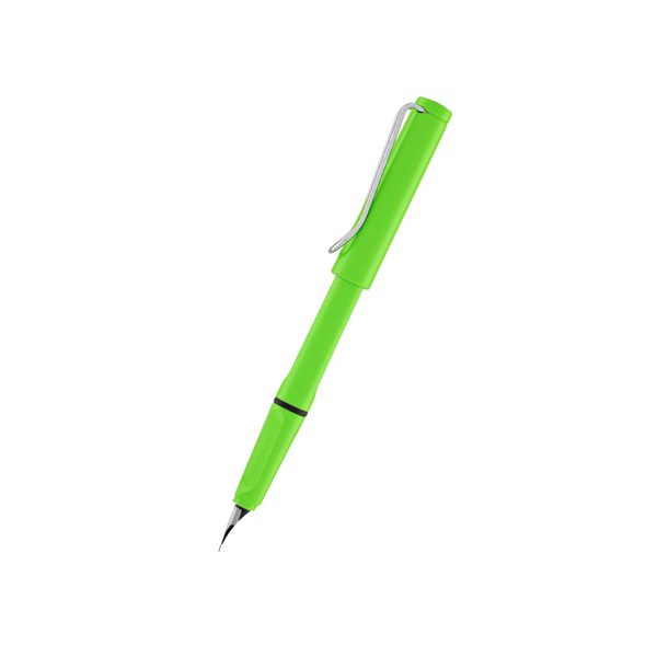 Load image into Gallery viewer, Lamy Safari Fountain Pen Green