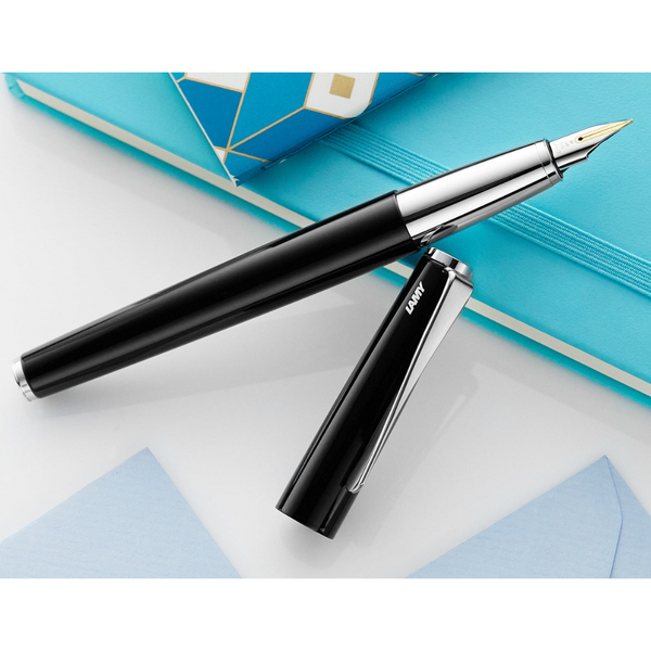 이미지를 갤러리 뷰어에 로드 , 라미 스튜디오 만년필 피아노 블랙