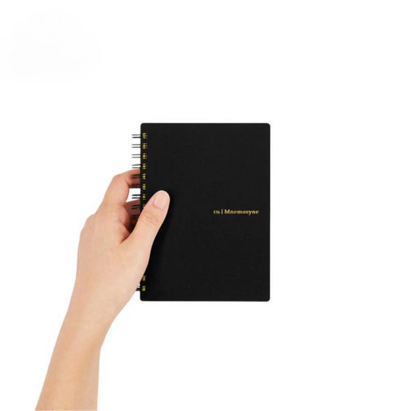 画像をギャラリービューアに読み込む, Maruman Mnemosyne A6 Notebook - Lined (Black)