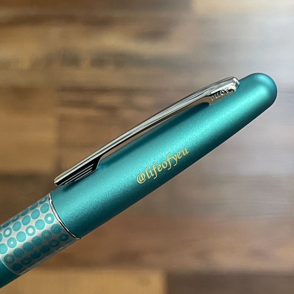 Load image into Gallery viewer, Pilot Metropolitan Retro Pop MR3 Fountain Pen