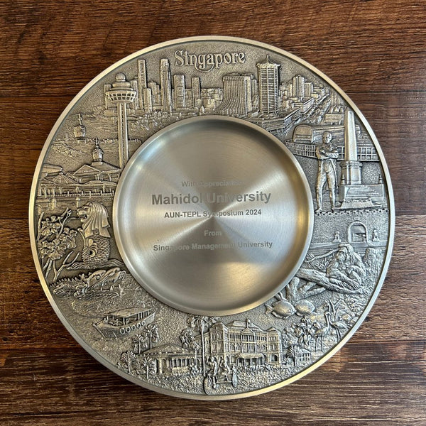 Load image into Gallery viewer, Royal Selangor Singapore Scenes Plates