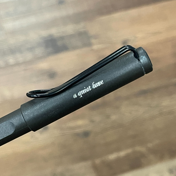 Load image into Gallery viewer, Lamy Safari Fountain Pen Umbra