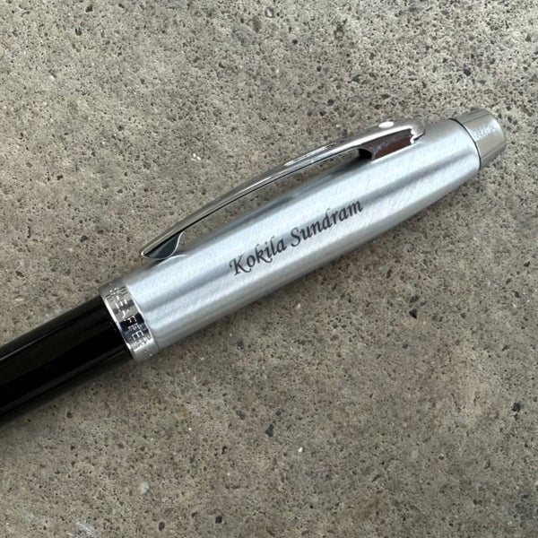 Load image into Gallery viewer, Personalized Name Engraving On Sheaffer 100 Black Lacquer CT Ballpoint Pen