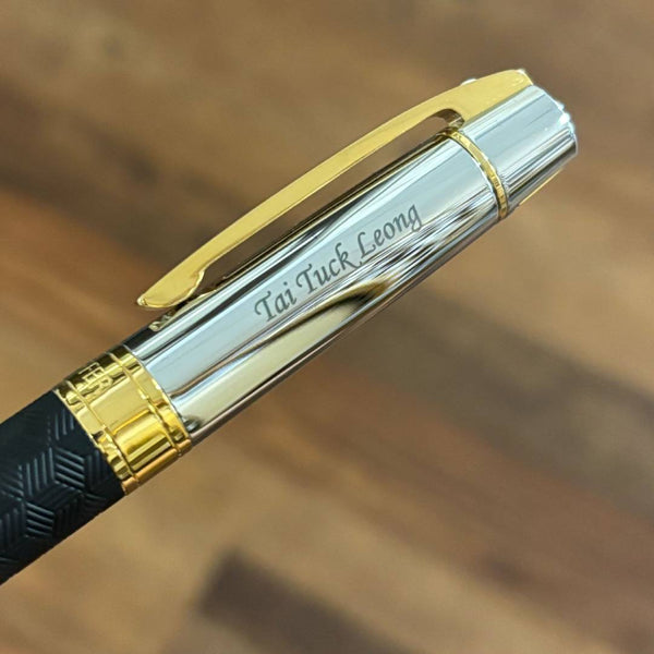 Load image into Gallery viewer, Personalized Name Engraving On Sheaffer 300 9347 Rollerball Pen - Engraved Black with Chrome Cap and Gold Trims