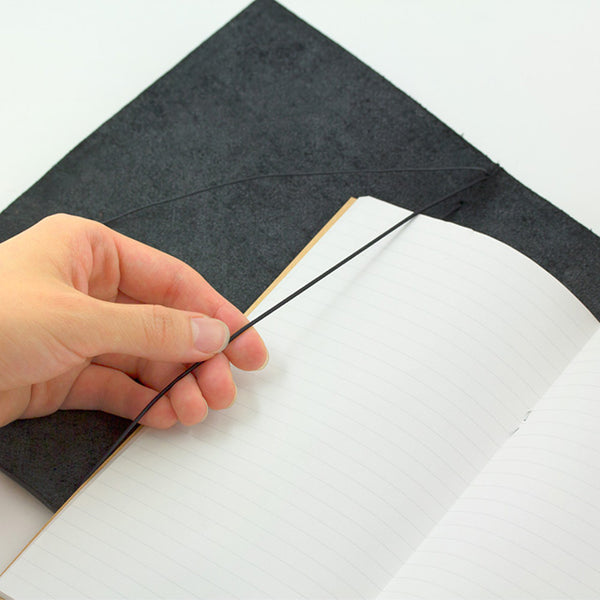 Load image into Gallery viewer, Traveler's Notebook Starter Kit (Regular Size) - Black, Traveler's Company, Notebook, travelers-notebook-starter-kit-regular-size-black, Black, Blank, Bullet Journalist, For Travellers, traveler, Cityluxe