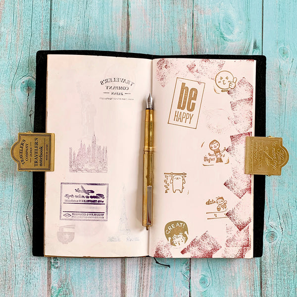 Load image into Gallery viewer, Traveler's Notebook Refill 030 (Regular Size) - Brass Clip Airplane, Traveler's Company, Notebook Insert, travelers-notebook-refill-030-regular-size-brass-clip-airplane, For Travellers, tn2019ss, traveler, Cityluxe