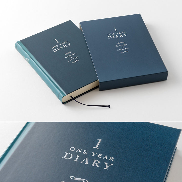 Midori 1 Year Diary - 1 Day 1 Page Classic Blue — side view