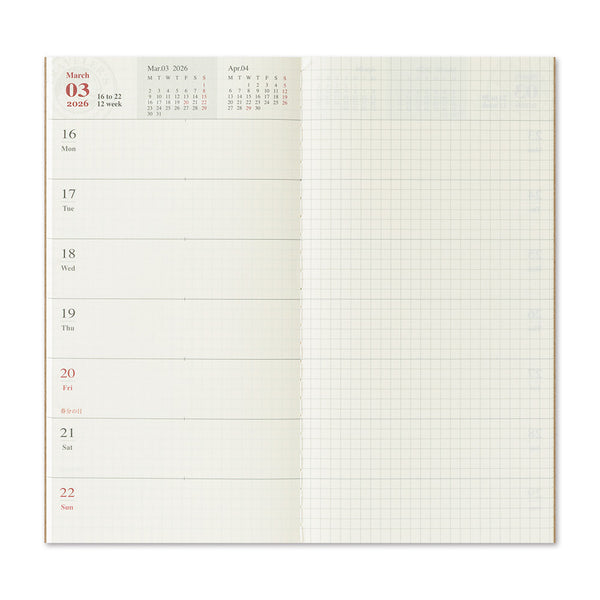 将图片加载到图库查看器，TRAVELER&#39;S notebook Refill 2026 featuring a weekly schedule with memo space, grid pages, monthly calendar and a bonus Diary guide with sticker.
