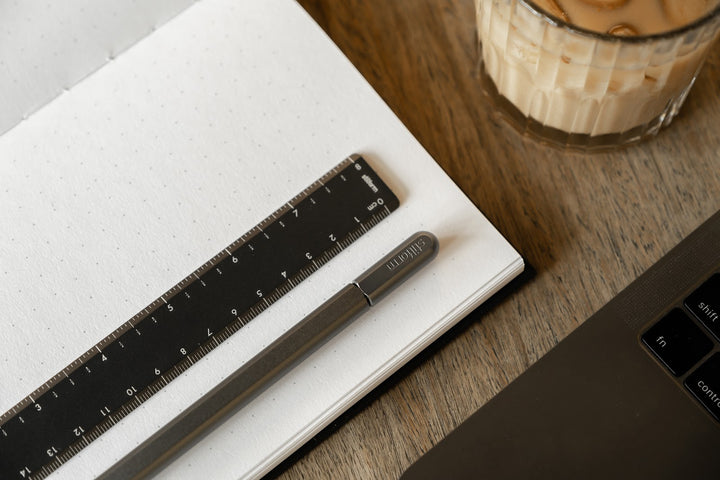Stilform Aluminium Ruler 20 cm – Comet Grey
