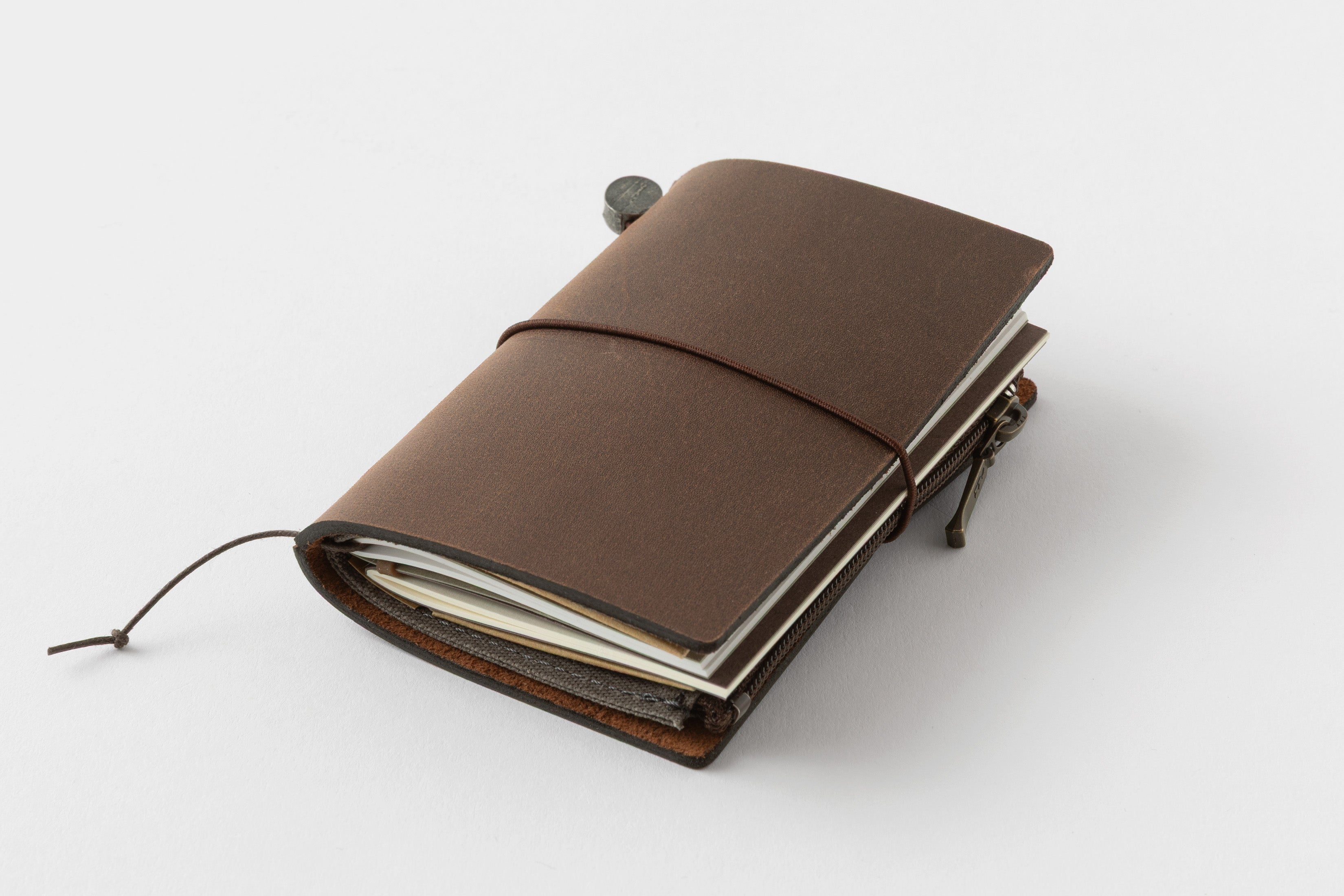 TRAVELER'S COMPANY 20th Anniversary Card Size Set, Brown – Cityluxe
