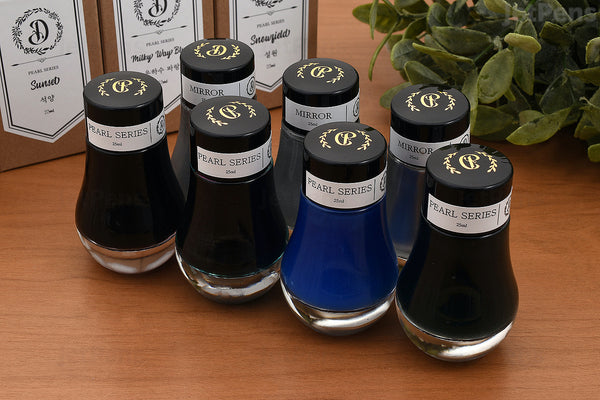 이미지를 갤러리 뷰어에 로드 , Dominant Industry Pearl 25ml Ink Bottle Milky way Blue 006
