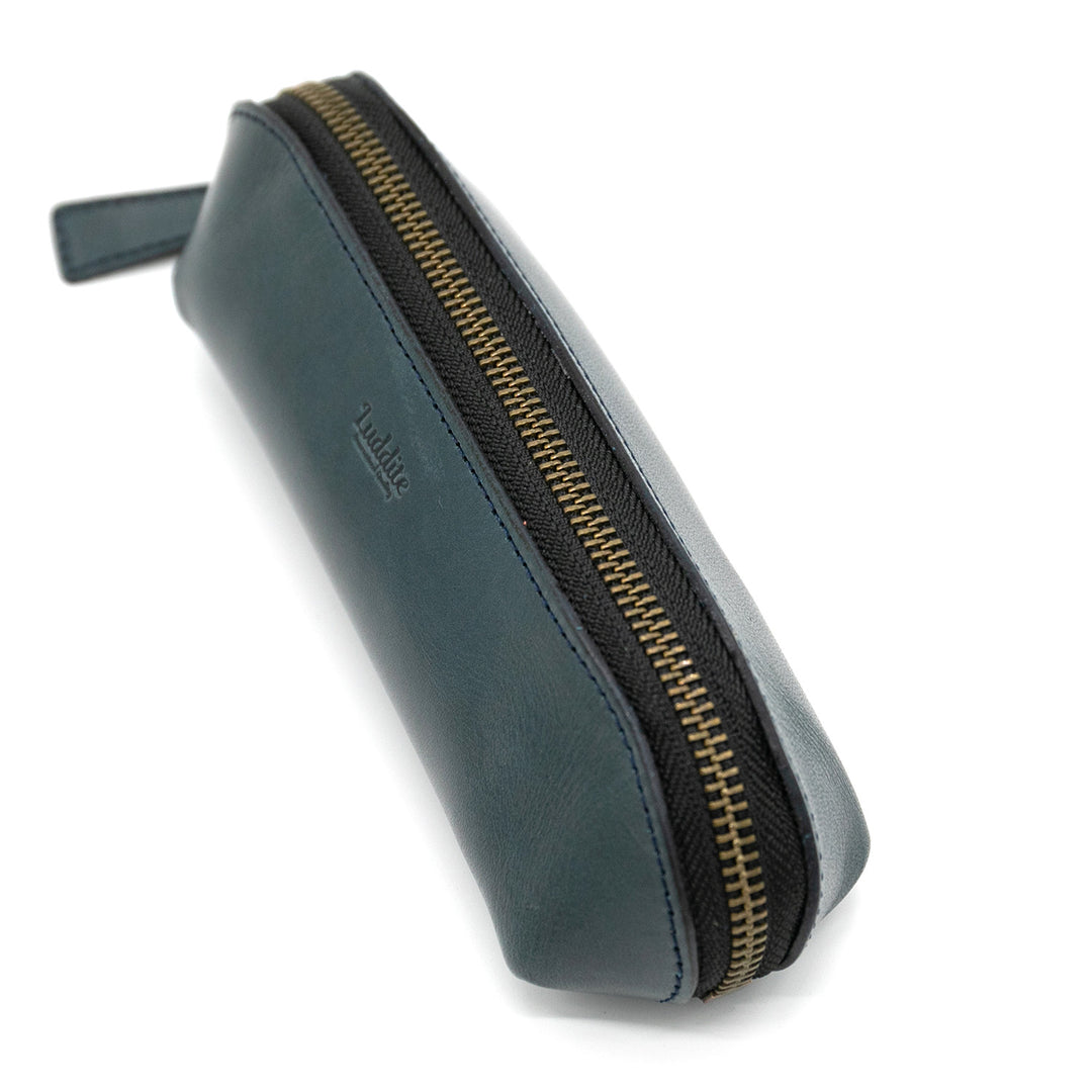 Luddite Trattoria Leather Pen Case - Navy — tip detail