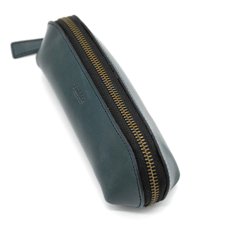 Luddite Trattoria Leather Pen Case - Navy — tip detail