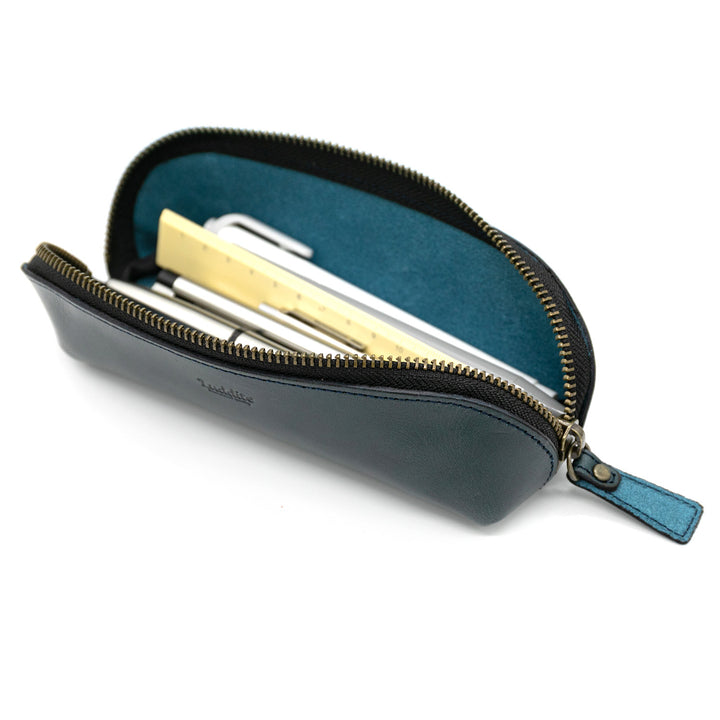 Luddite Trattoria Leather Pen Case - Navy — barrel detail
