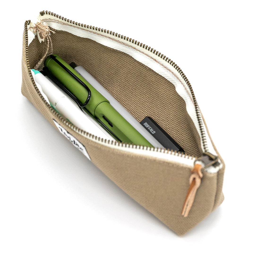 Luddite Kurashiki Canvas Pen Case S - Greige — barrel detail