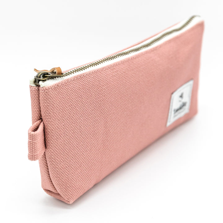 Luddite Kurashiki Canvas Pen Case M - Smoky Pink — tip detail