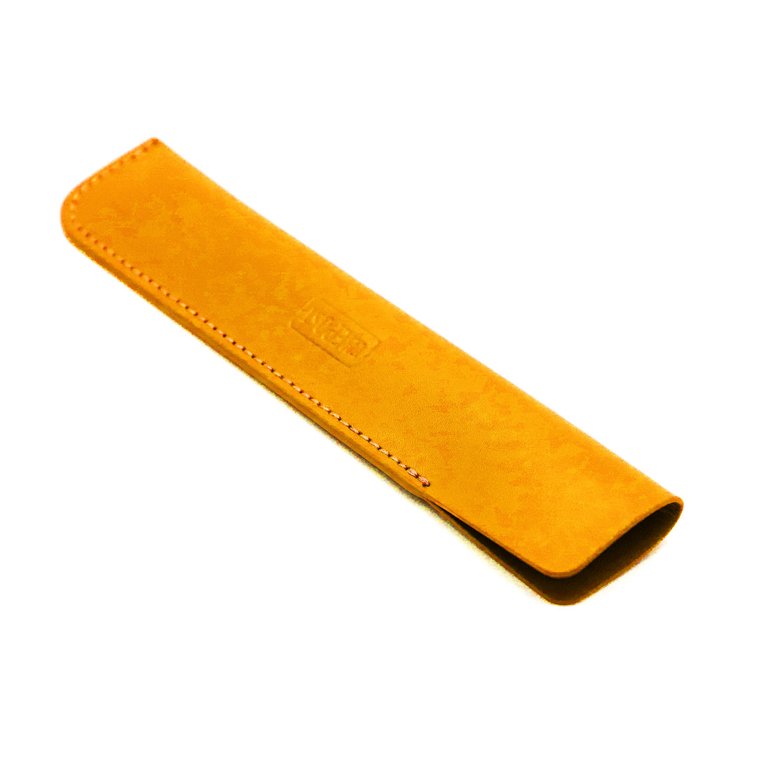 Luddite THE POST Bonded Leather Fiber Pen Sheath - Camel — tip detail
