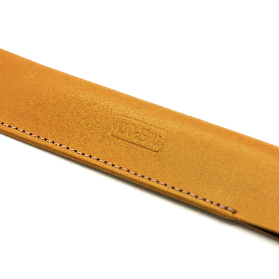 Luddite THE POST Bonded Leather Fiber Pen Sheath - Camel — barrel detail