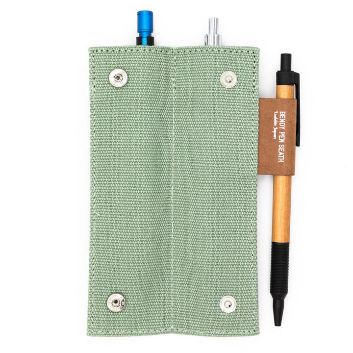 Luddite Canvas×MAYA Bendy Pen Sheath 2+1 - Khaki — barrel detail