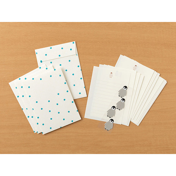 Midori Letter Paper &amp; Envelopes with Stickers 946 Penguin A — detail view