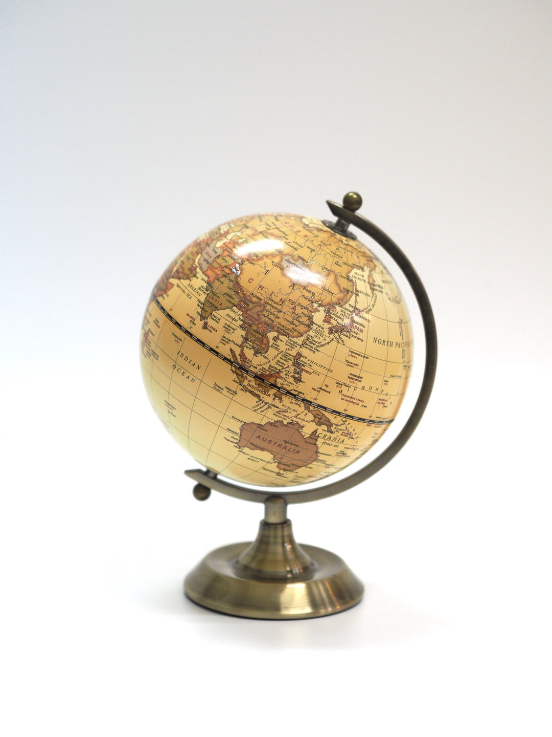 Luxo Antique Globe, Copper Metal Base - 14cm