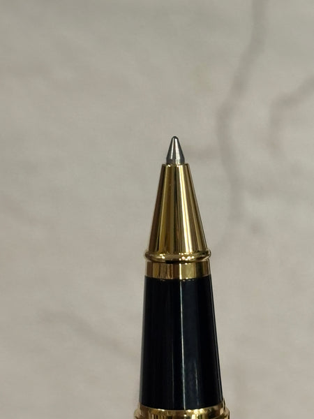 将图片加载到图库查看器，Sheaffer 300 E9325 Rollerball Pen Gift Set - Glossy Black with Gold-tone Trims with Card Case Bundle
