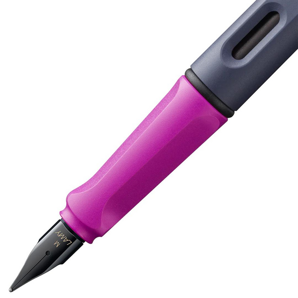 Load image into Gallery viewer, LAMY 0D7 Safari Fountain Pen - Pink Cliff [Pre-Order]
