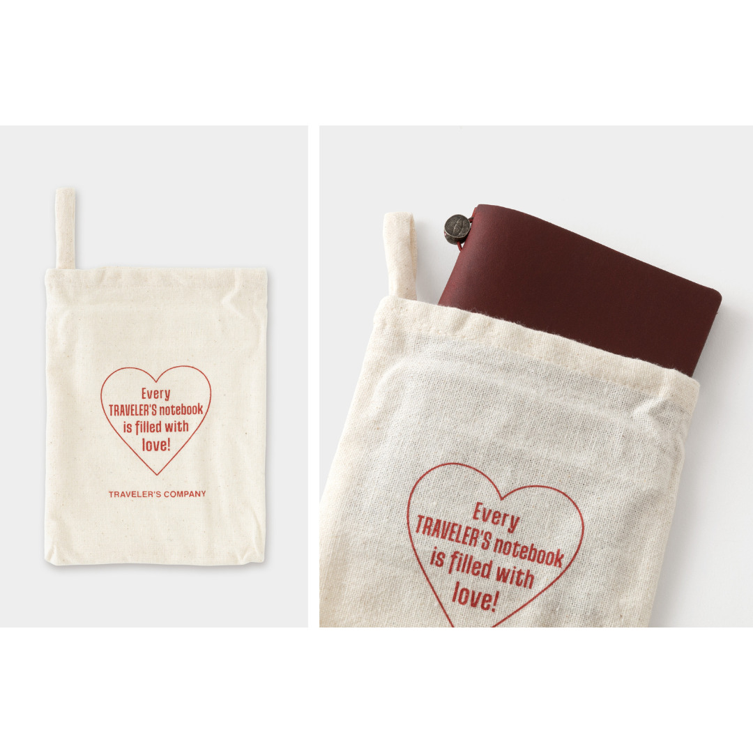 TRAVELER's notebook Passport Size LOVE AND TRIP - Red