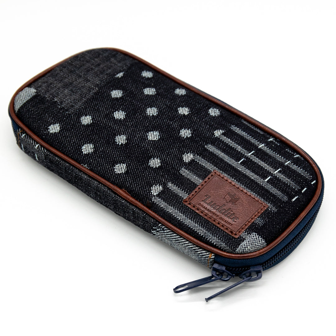 Luddite Round Zip Pencase Okayama Denim - Random Patchwork — tip detail