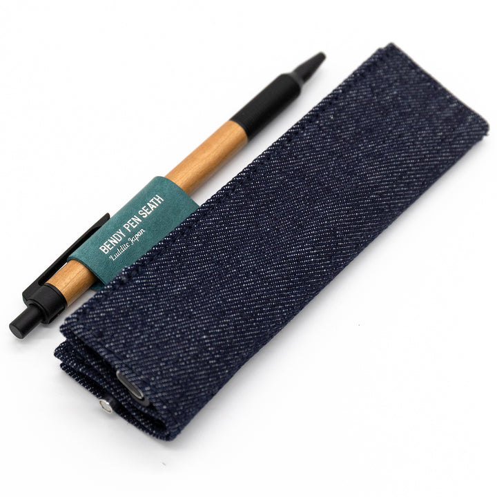 Luddite Denim×MAYA Bendy Pen Sheath 2+1 - Denim — tip detail