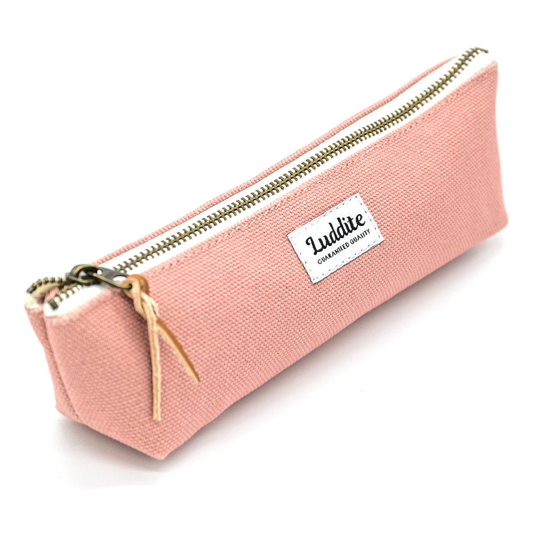 Luddite Kurashiki Canvas Pen Case S - Smoky Pink — tip detail