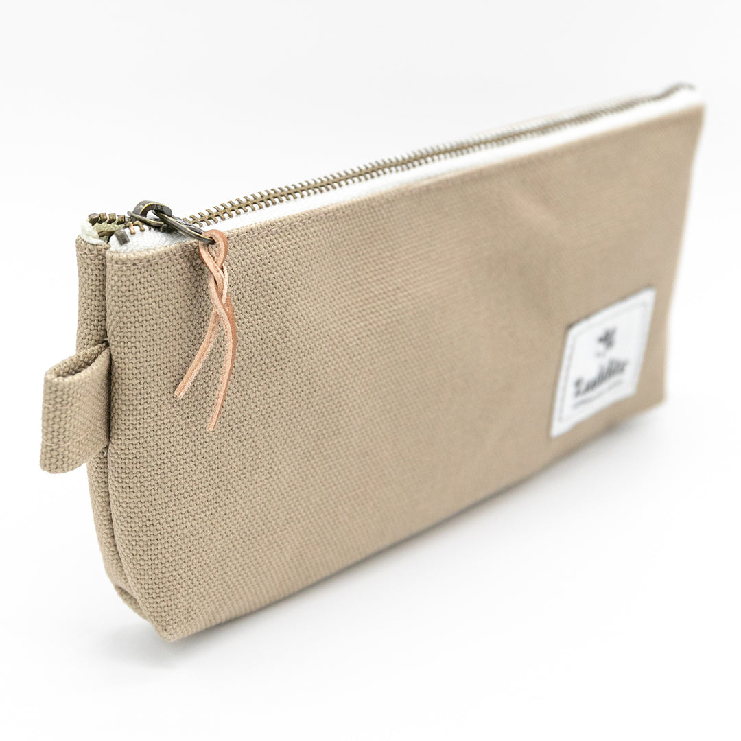 Luddite Kurashiki Canvas Pen Case M - Greige — tip detail