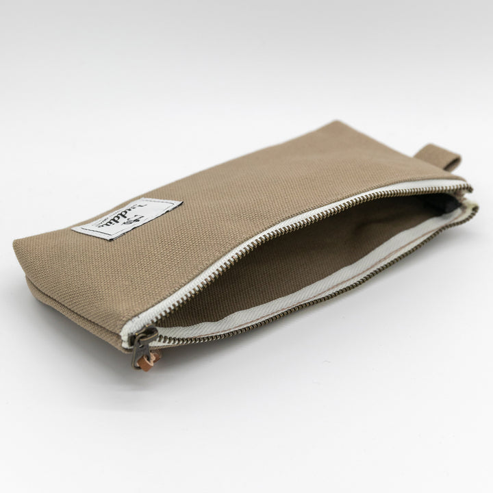 Luddite Kurashiki Canvas Pen Case M - Greige — writing at an angle