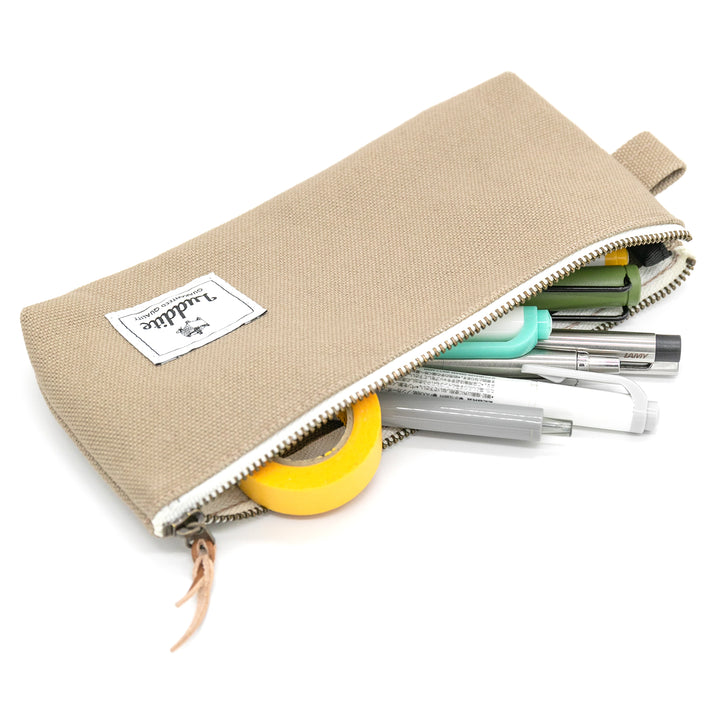 Luddite Kurashiki Canvas Pen Case M - Greige — barrel detail