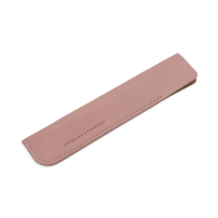 Luddite Superior Standard PU Leather Pen Holder - Deep Pink (Smoky Pink) — barrel detail