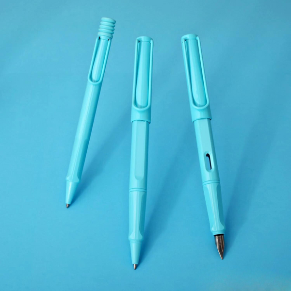 Load image into Gallery viewer, LAMY Safari Deelite Fountain Pen - Aqua Sky (Special Edition)
