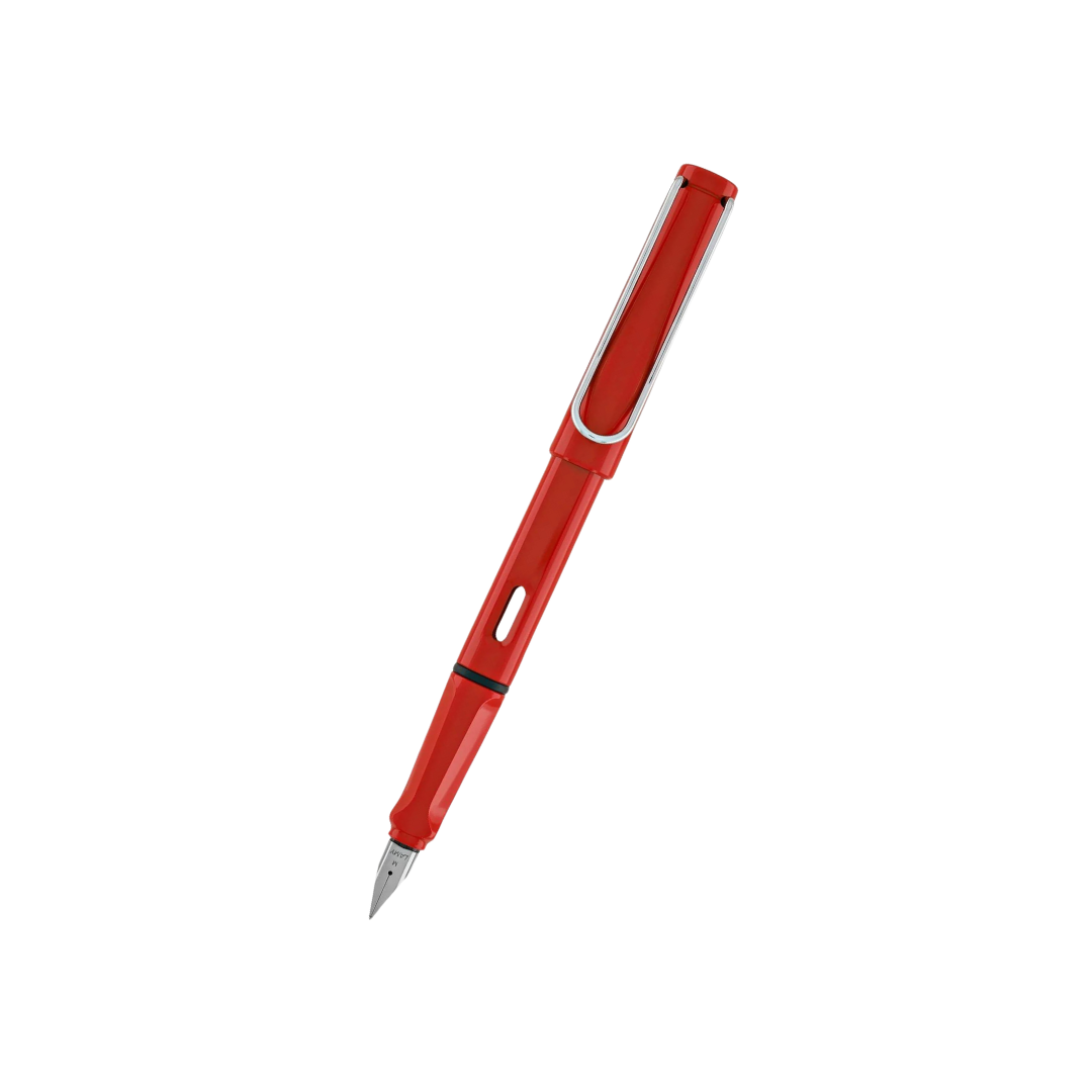 Lamy Safari Fountain Pen Red — uncapped with cap posted