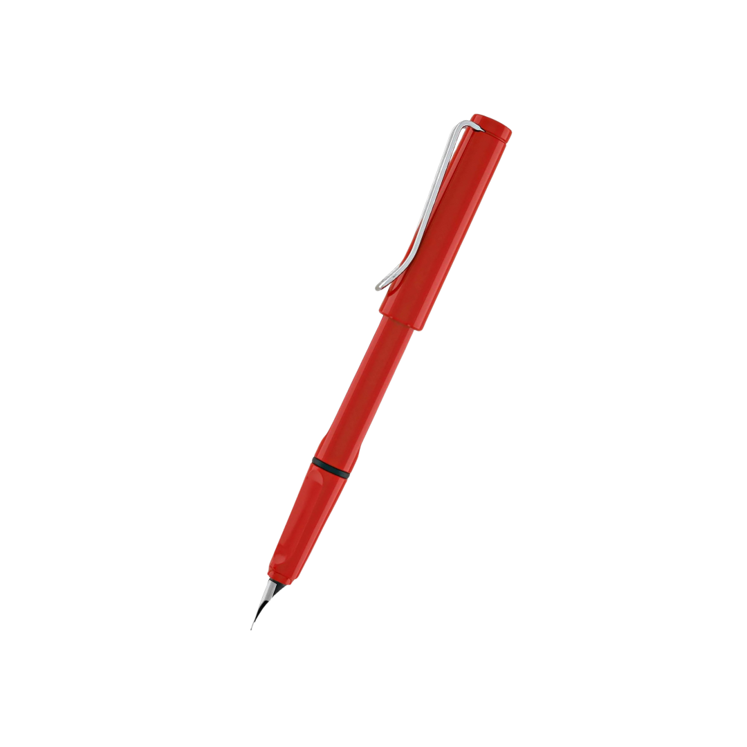 Lamy Safari Fountain Pen Red — nib close-up
