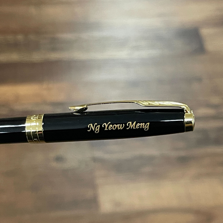 Parker Sonnet Lacquer Black GT Ballpoint Pen — Parker ballpoint pen — reliable smooth-writing everyday pen, at Cityluxe Singapore