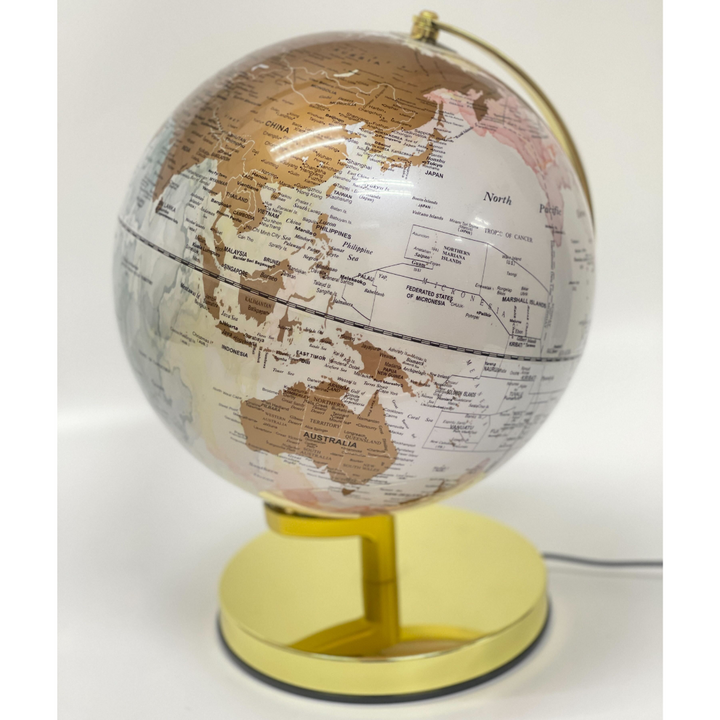 Luxo Painting Globe, Gold Base, Led Light - 25cm — angle view