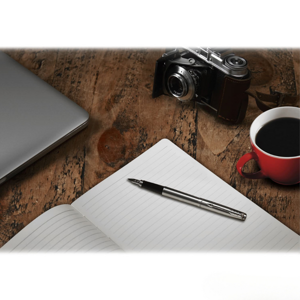 Load image into Gallery viewer, Parker Jotter Bond Street Black CT Fountain Pen
