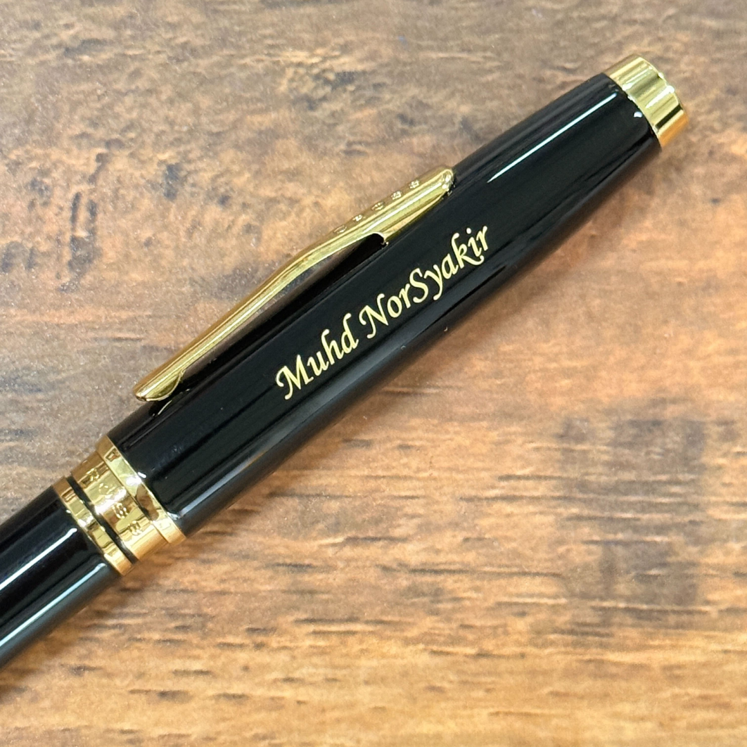Personalized Name Engraving On Cross Coventry Ballpoint Pen - Black Lacquer With Gold Tone