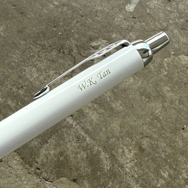 Personalized Name Engraving On Parker IM Ballpoint Pen Gift Set - White Chrome Trim with Pen Sleeve
