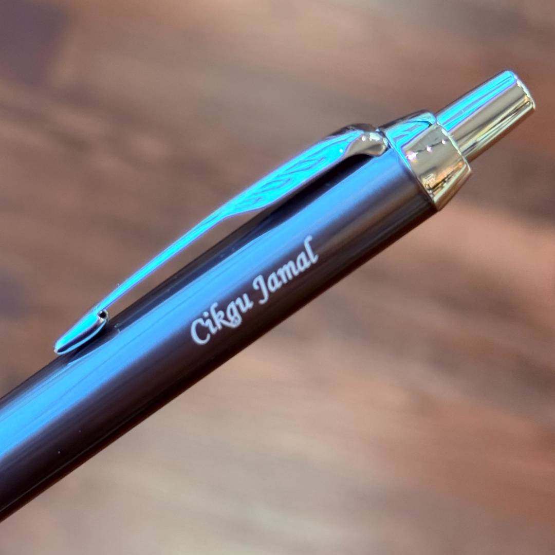 Personalized Name Engraving On Parker IM Dark Espresso CT Ballpoint Pen Gift Set
