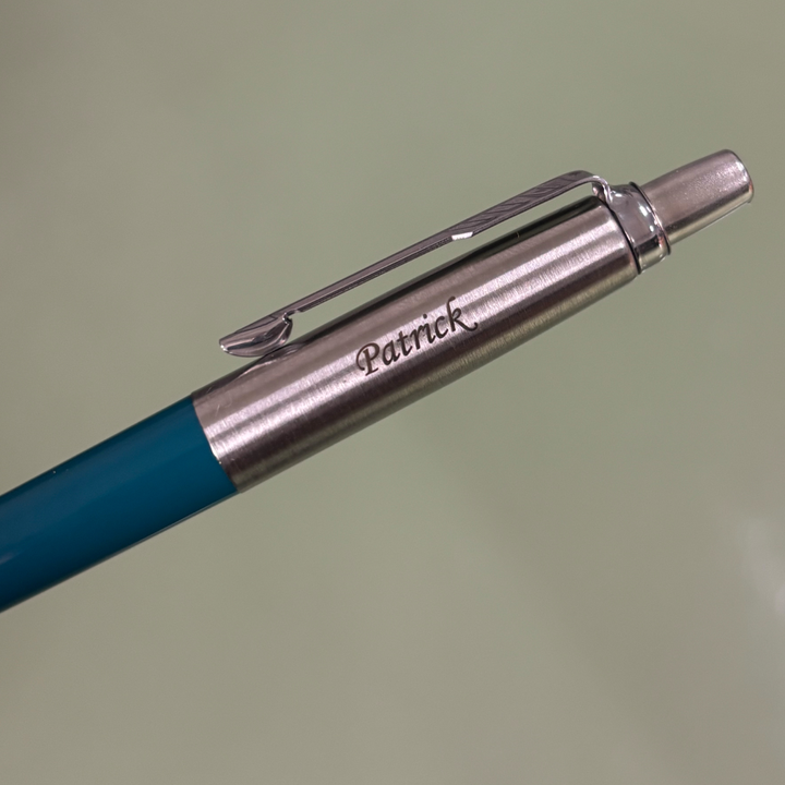 Personalized Name Engraving On Parker Jotter Originals Ballpoint Pen - Peacock Blue