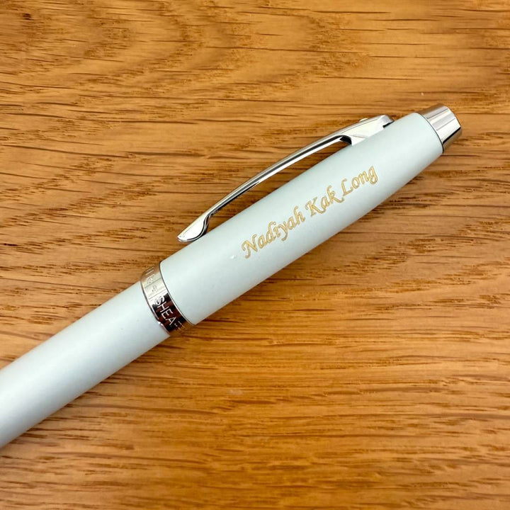 Personalized Name Engraving On Sheaffer 100 9376 Expressions Blue and Pink Pearlised Gradient Ballpoint Pen with Chrome-plated Trims (WW31 Expressions)